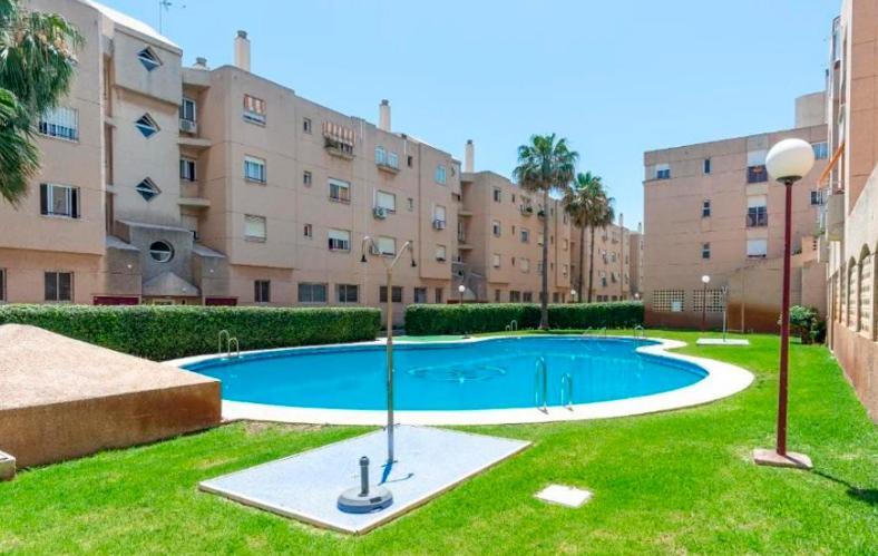Guadalmarina - Playa, Naturaleza Y Ciudad